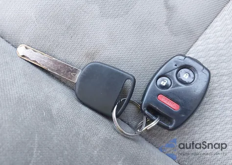 2011 Honda Insight from USA, damaged, VIN JHMZE2H32BS003362